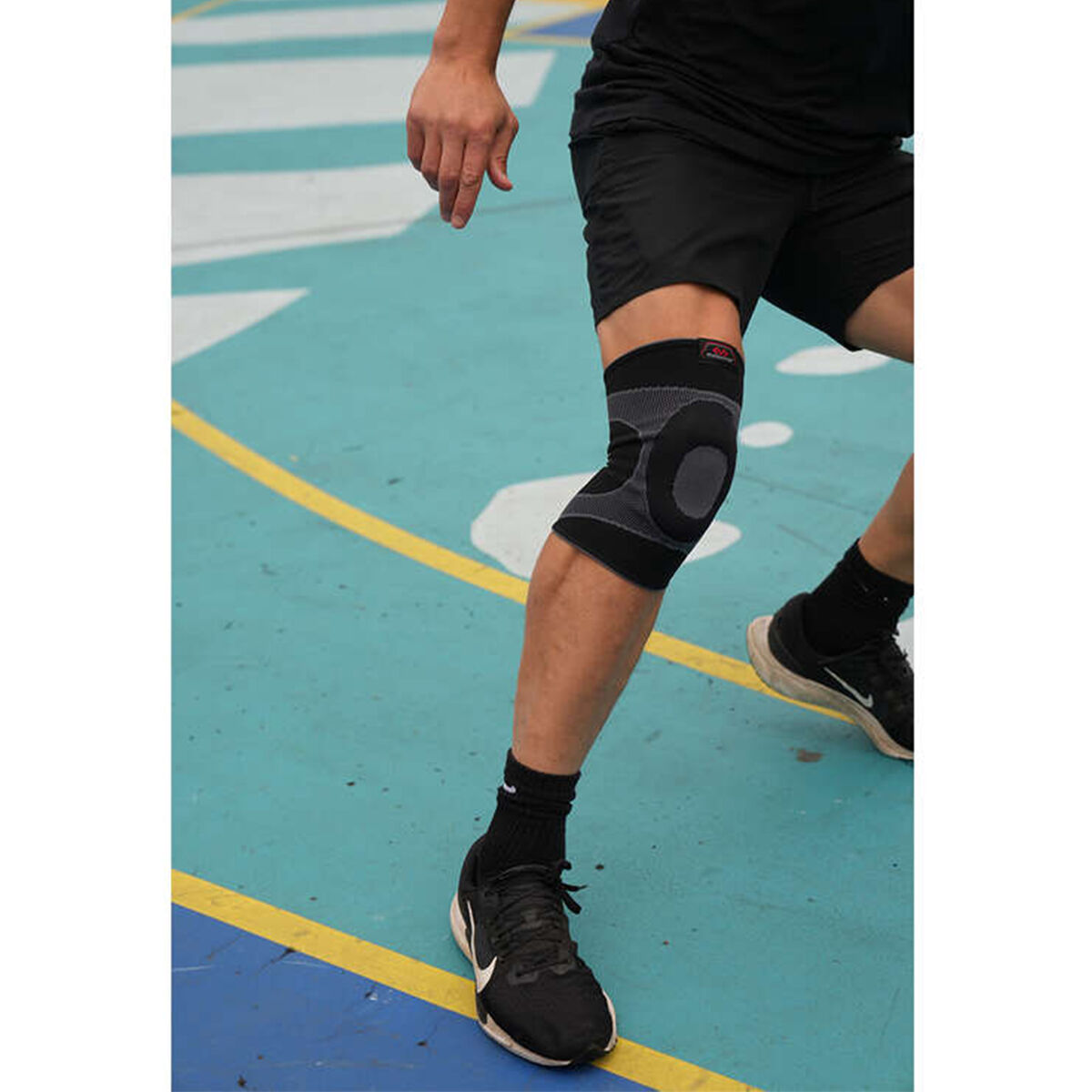 McDavid 4way Knee Sleeve with Gel