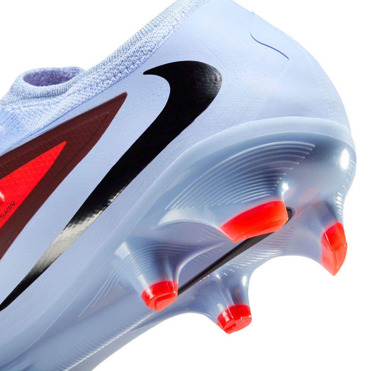 Nike Phantom 6 Low Pro FG Football Boots