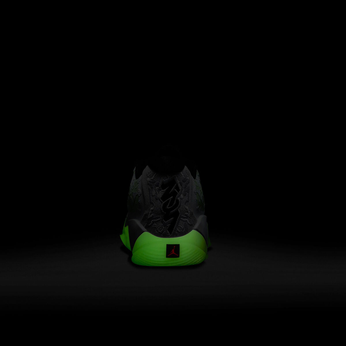Jordan Zion 3 Glow in the Dark Basketball Shoes