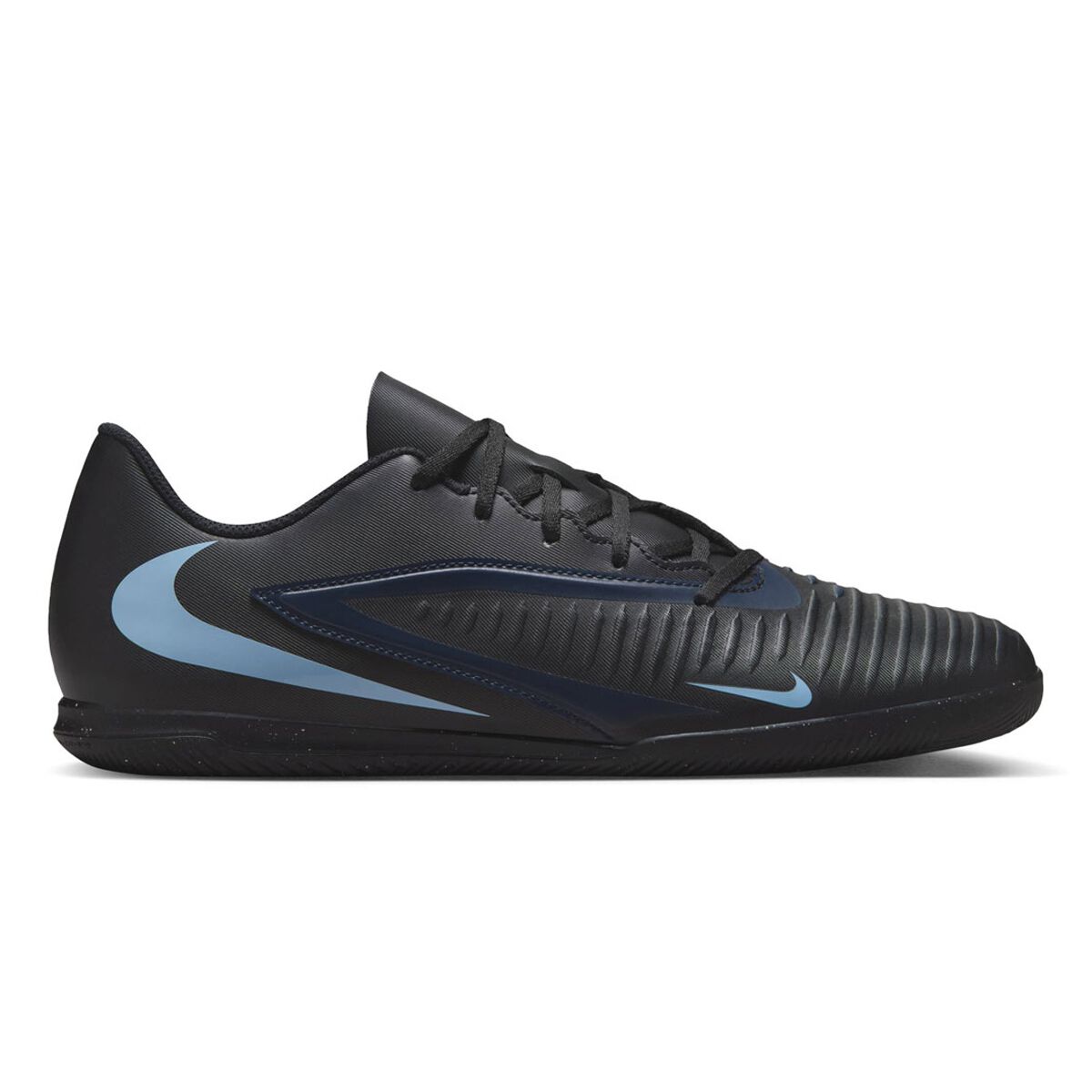 Nike Phantom 6 Low Club IC Football Boots