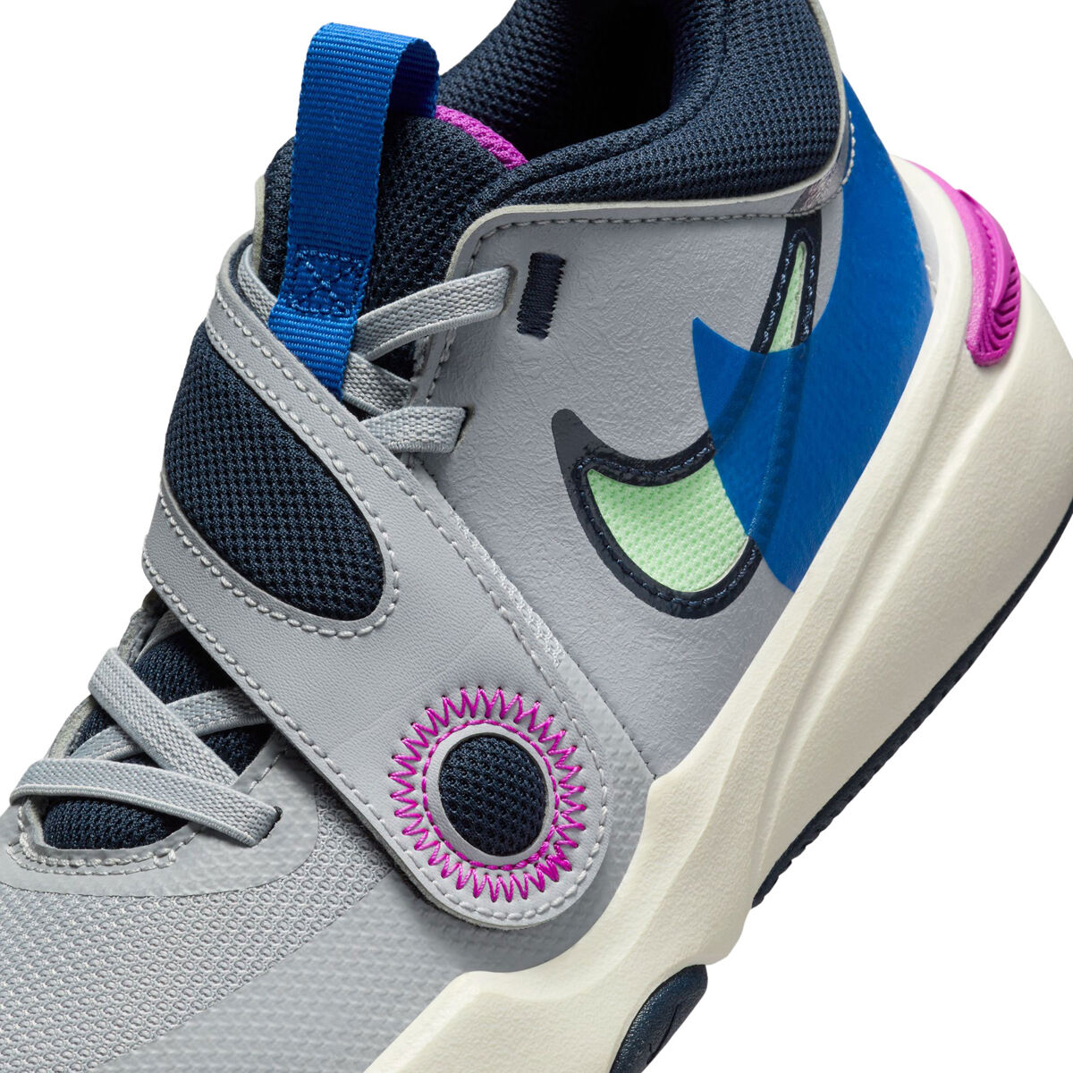Nike Team Hustle D 11 GS Kids Basketball Shoes