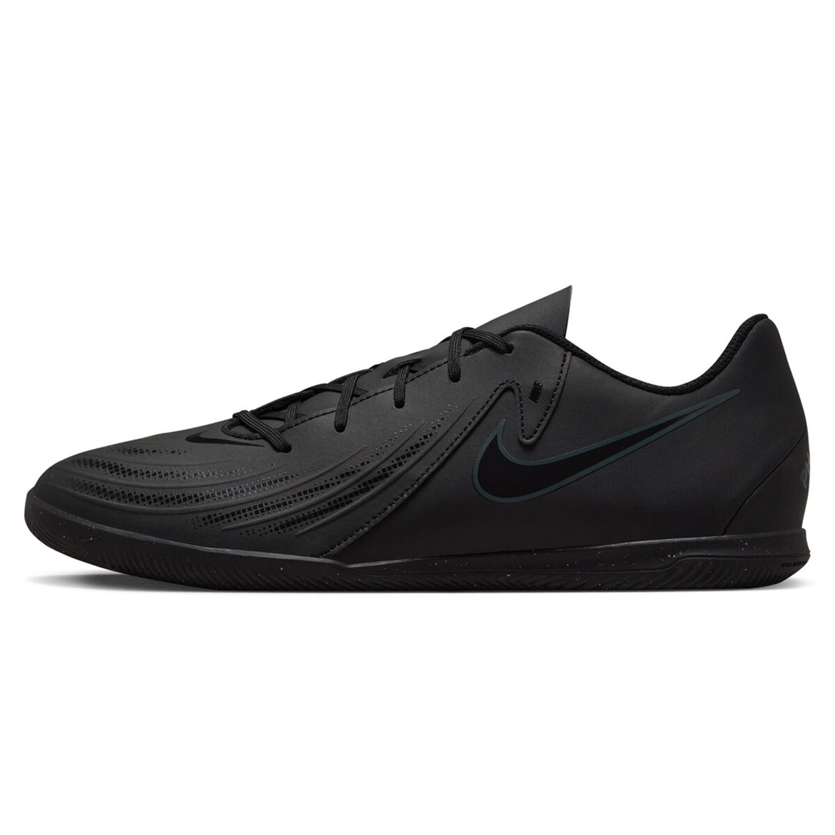 Nike Phantom GX 2 Club Indoor Soccer Shoes