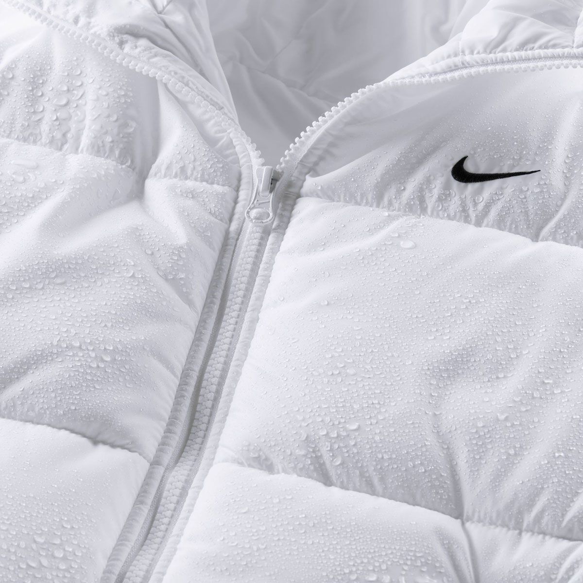 Nike Womens Sportswear Therma-FIT Classic Hooded Puffer Jacket