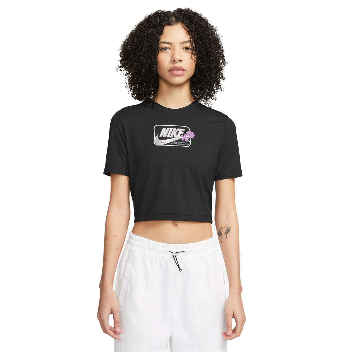 Nike Womens Sportswear Graphic Slim Cropped Tee