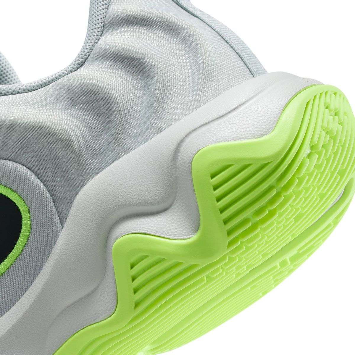 Nike Giannis Immortality 4 GS Kids Basketball Shoes