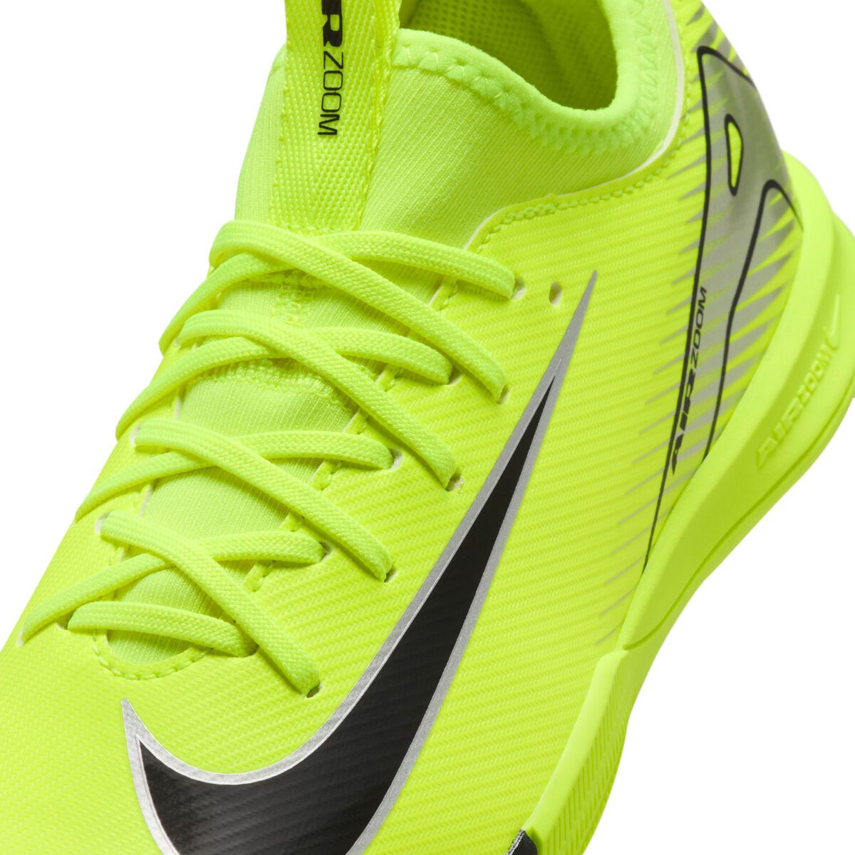 Nike Mercurial Vapor 16 Academy Kids Indoor Soccer Shoes