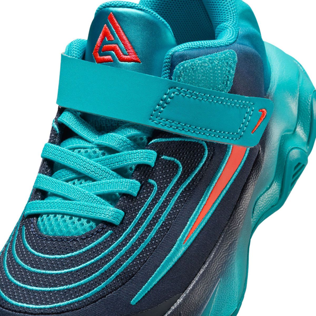 Nike Giannis Immortality 4 PS Kids Basketball Shoes