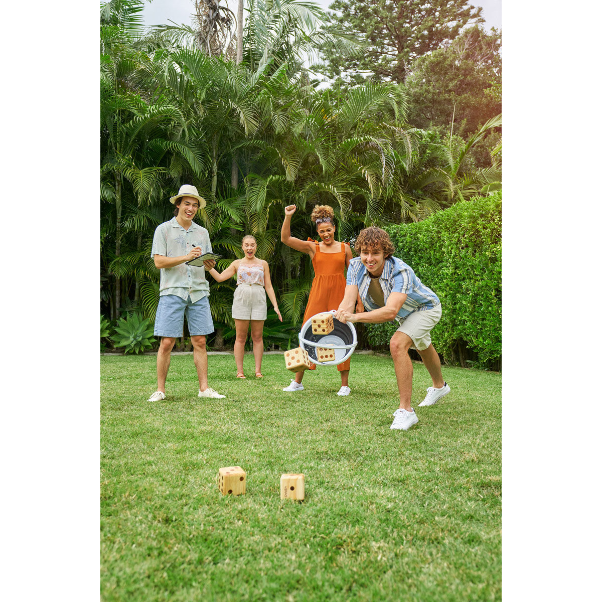 Verao Giant Backyard Dice