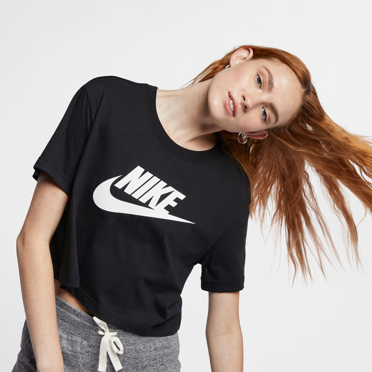 Nike Womens Sportswear Essentials Cropped Tee