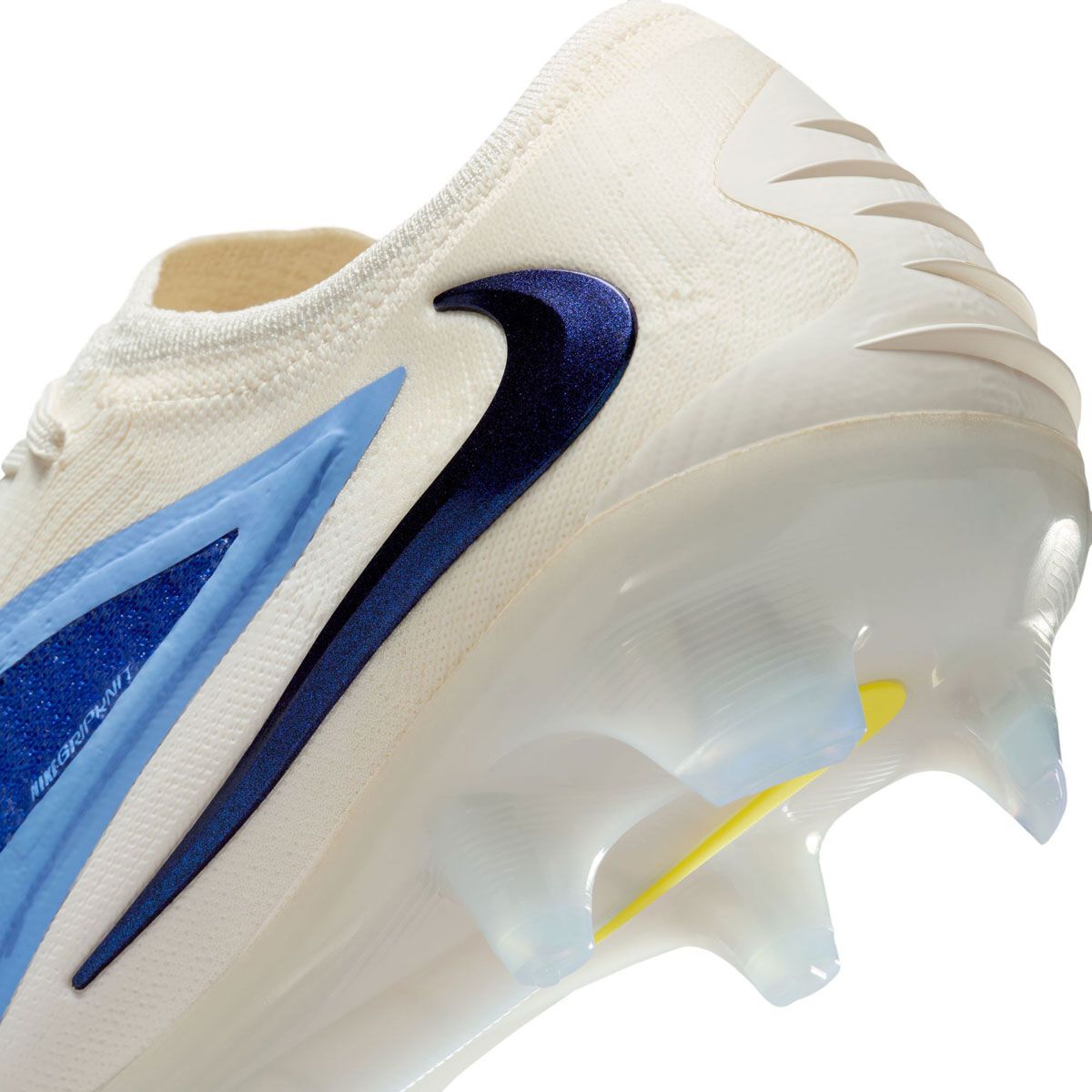 Nike Phantom 6 Low Elite LV8 FG Football Boots