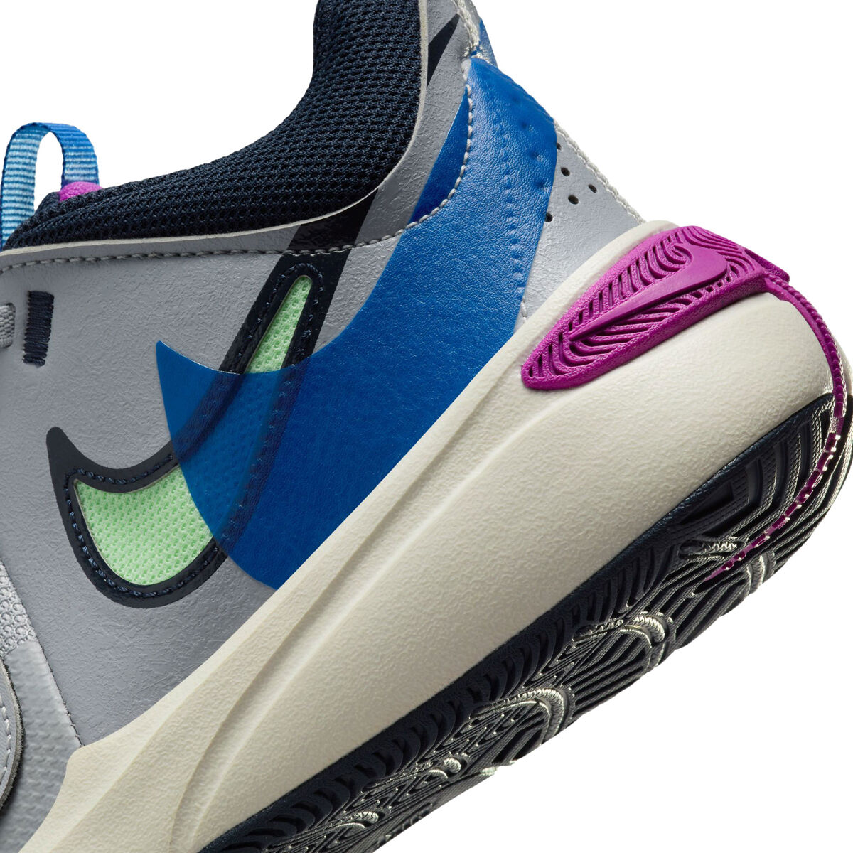 Nike Team Hustle D 11 GS Kids Basketball Shoes