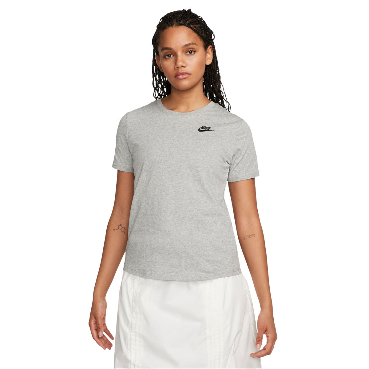 Nike Womens Sportswear Club Essentials Tee