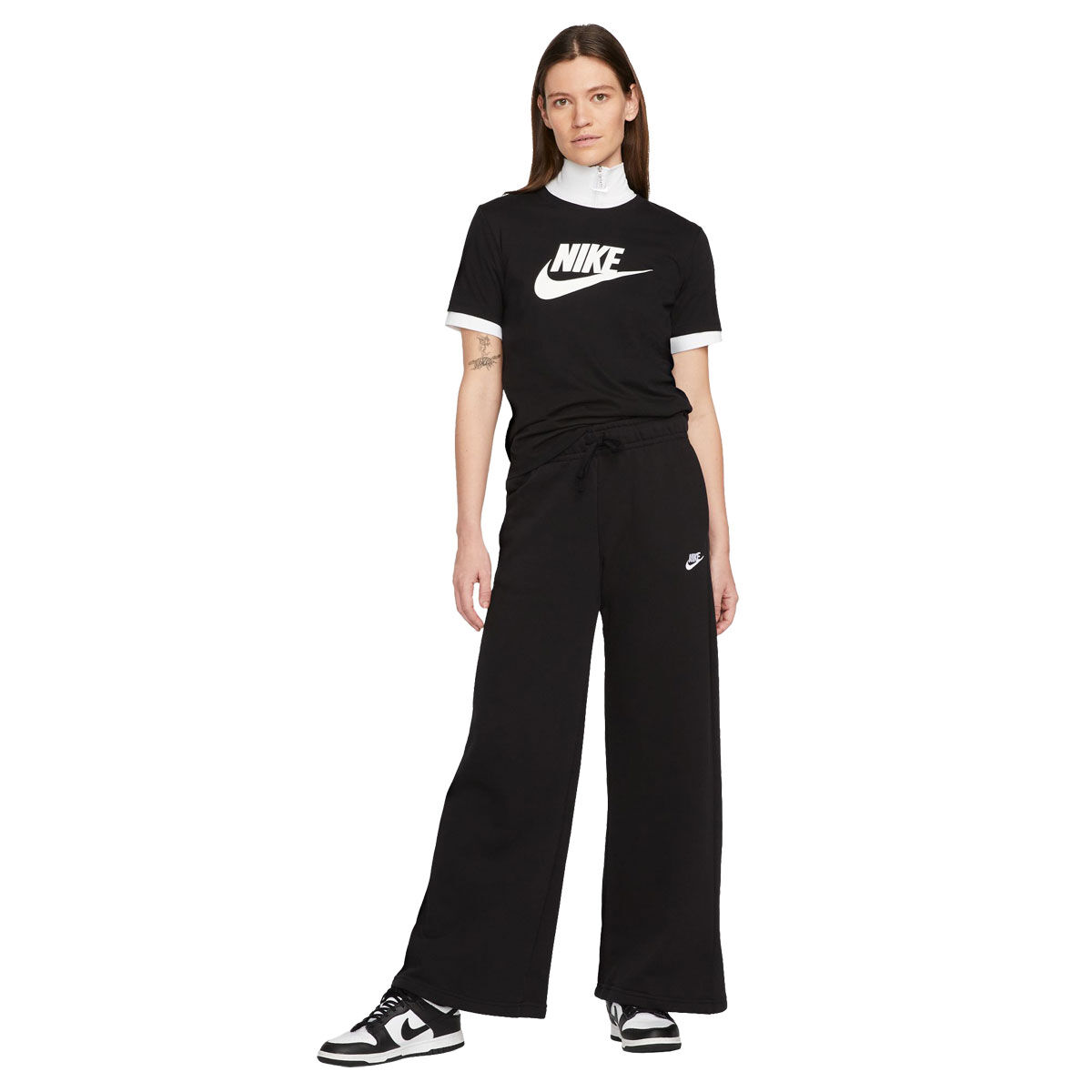 Nike Womens Sportswear Essentials Icon Futura Tee