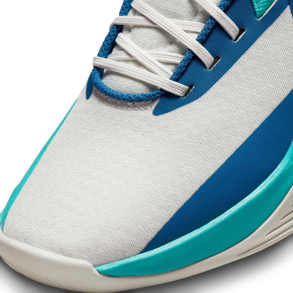 Nike Precision 6 Basketball Shoes