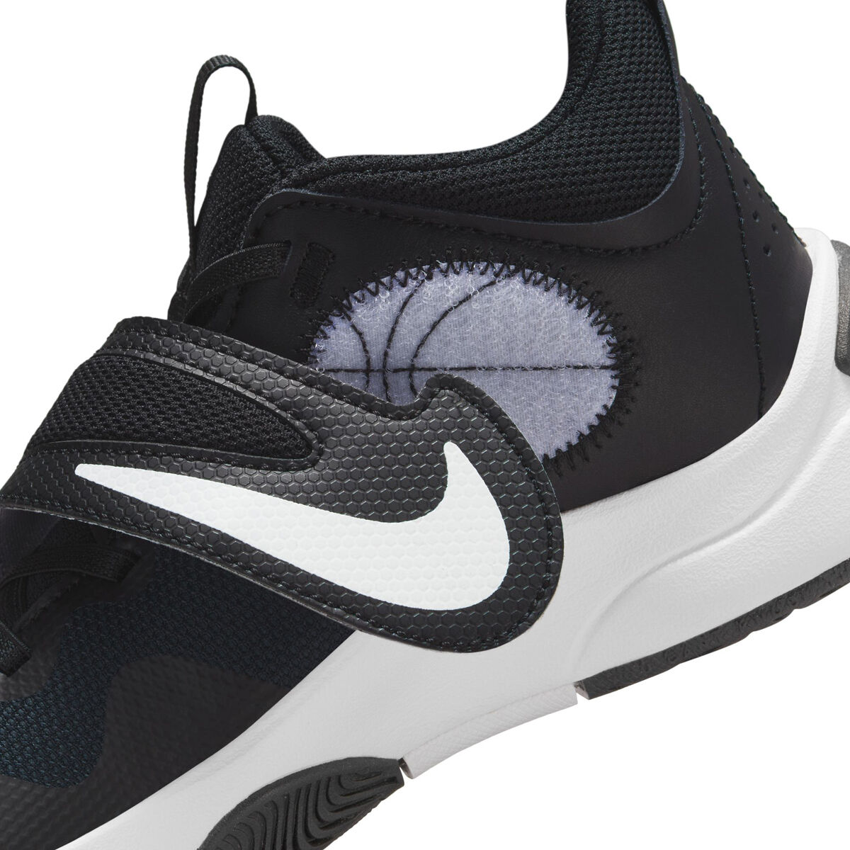 Nike Team Hustle D 11 GS Kids Basketball Shoes