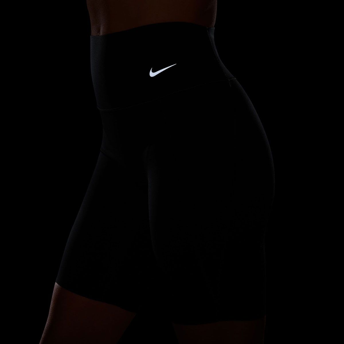 Nike Womens Universa Dri-FIT High Rise 8 Inch Short Pocket Tights