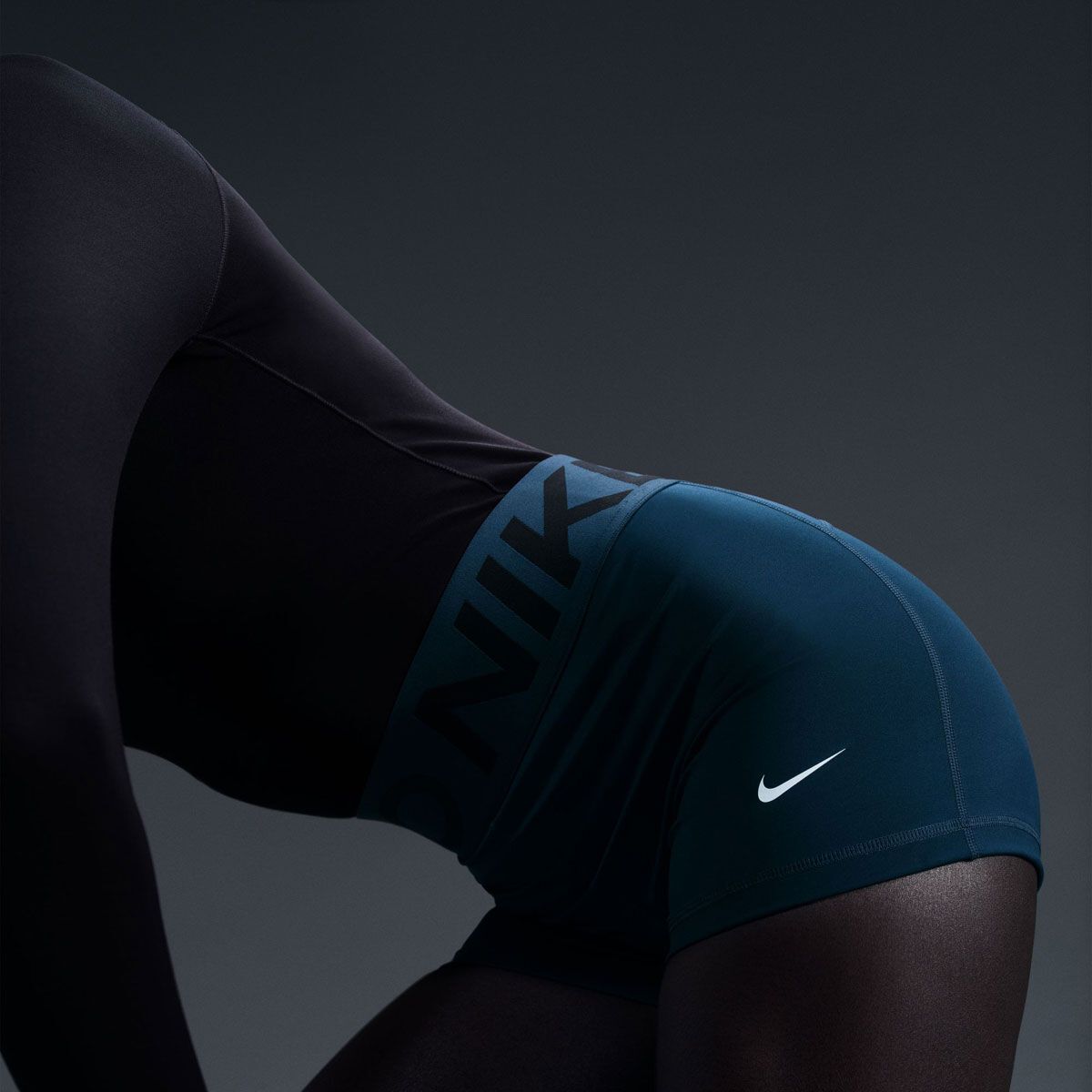 Nike Pro Womens Sculpt Dri-FIT High Rise 3 Inch Short Tights