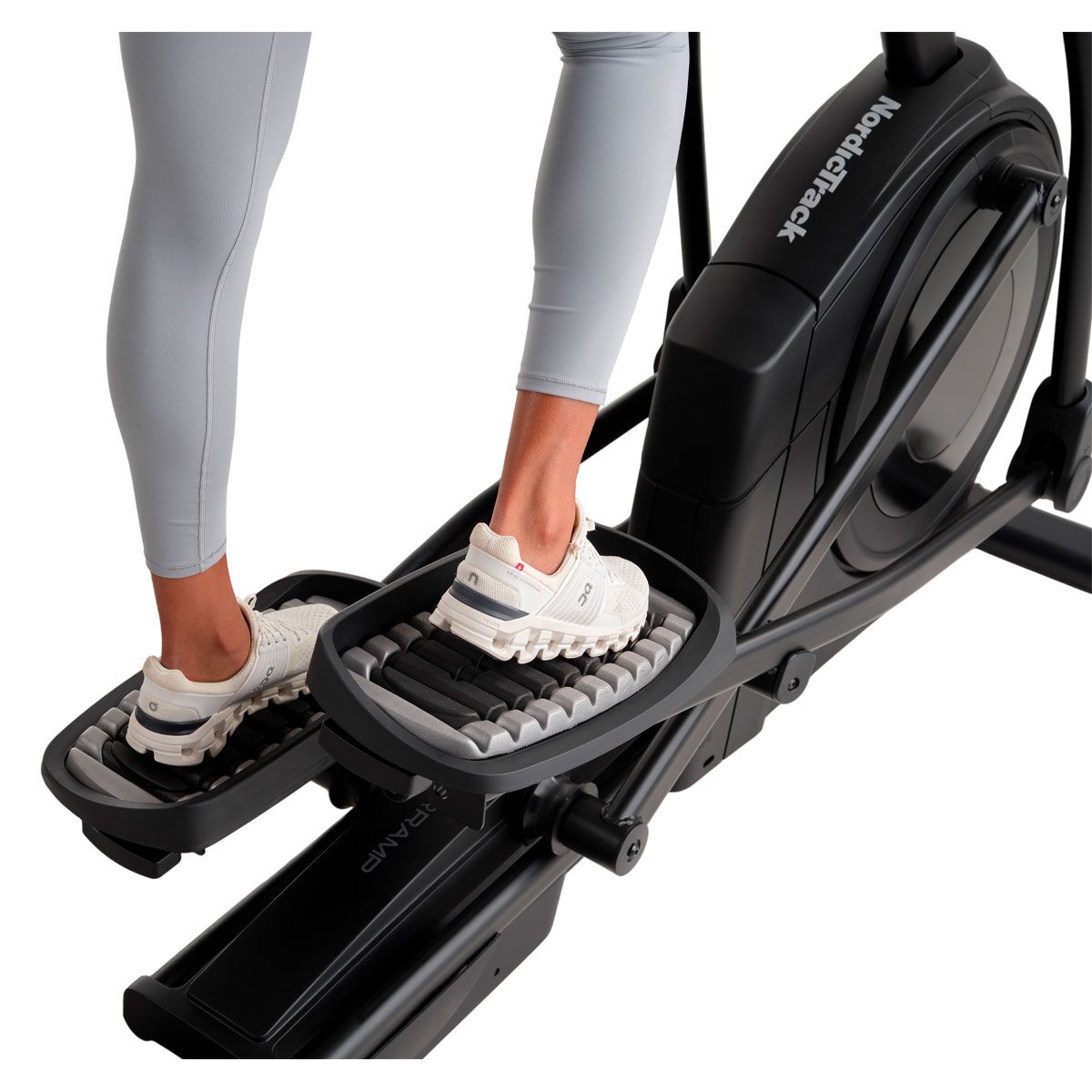 NordicTrack Airglide LE NT24 Elliptical