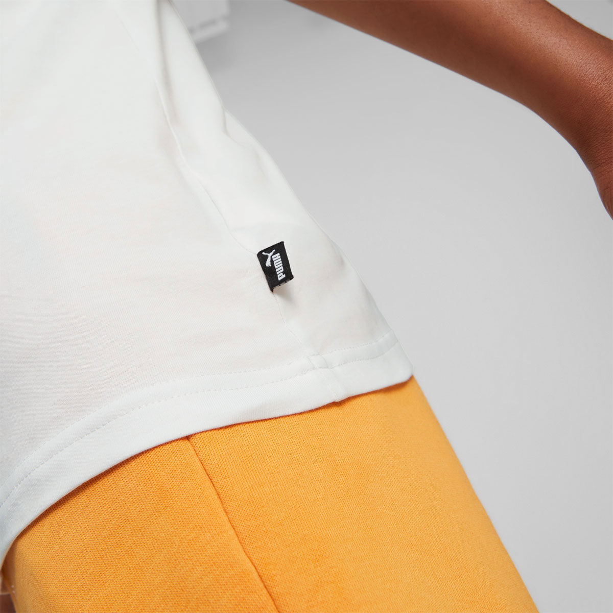 PUMA Junior Essentials Plus 2 Colour Logo Tee