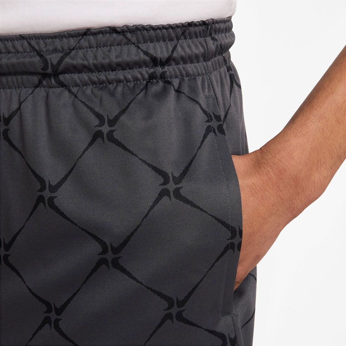 Nike Mens Dri-FIT 6 inch Basketball Shorts