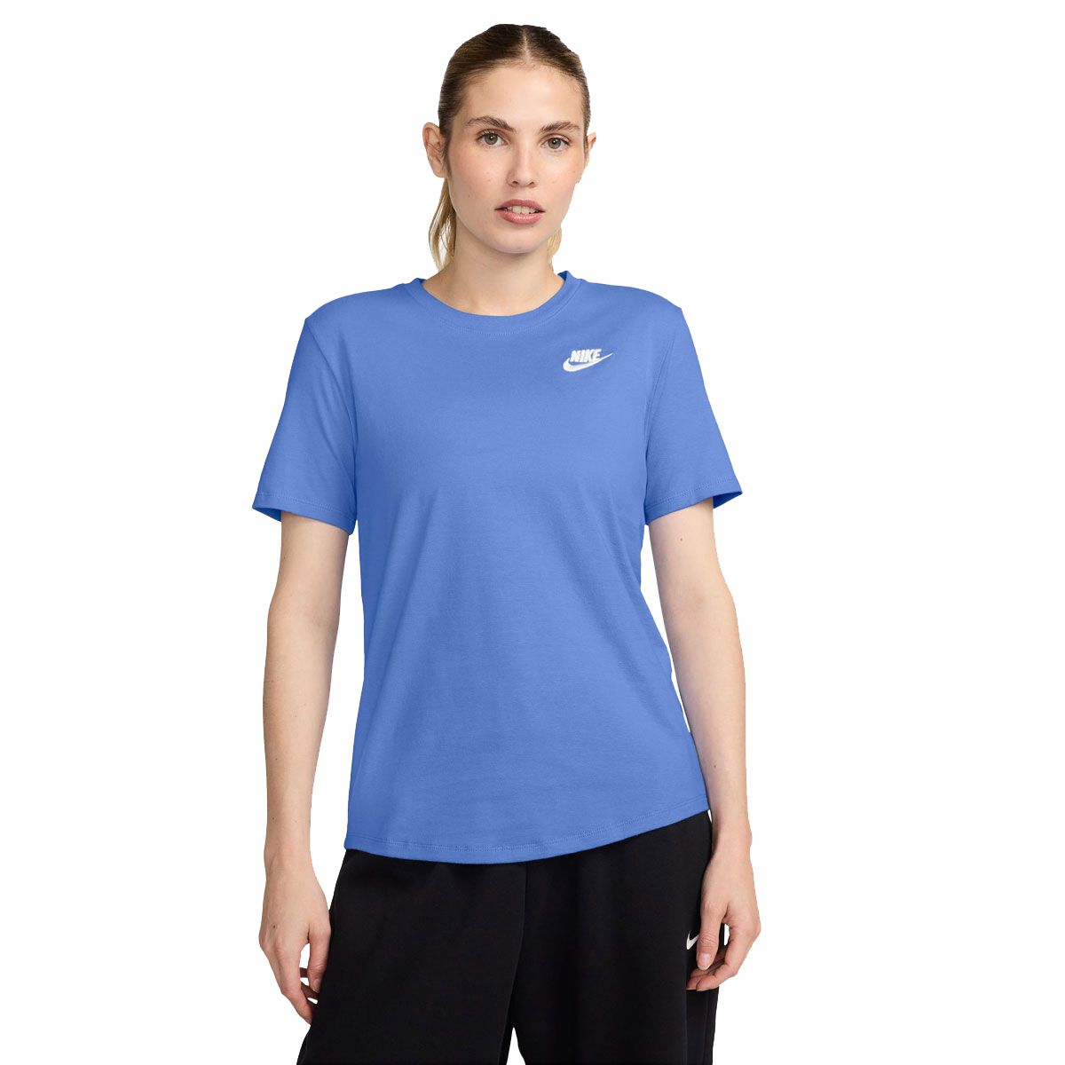 Nike Womens Sportswear Club Essentials Tee