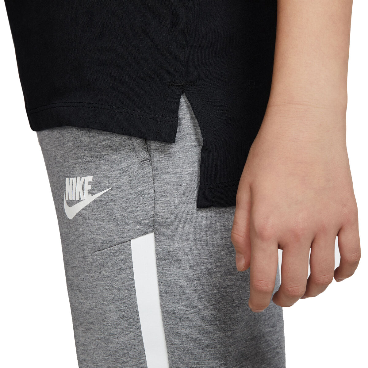 Nike Junior Sportswear Futura Basic Tee