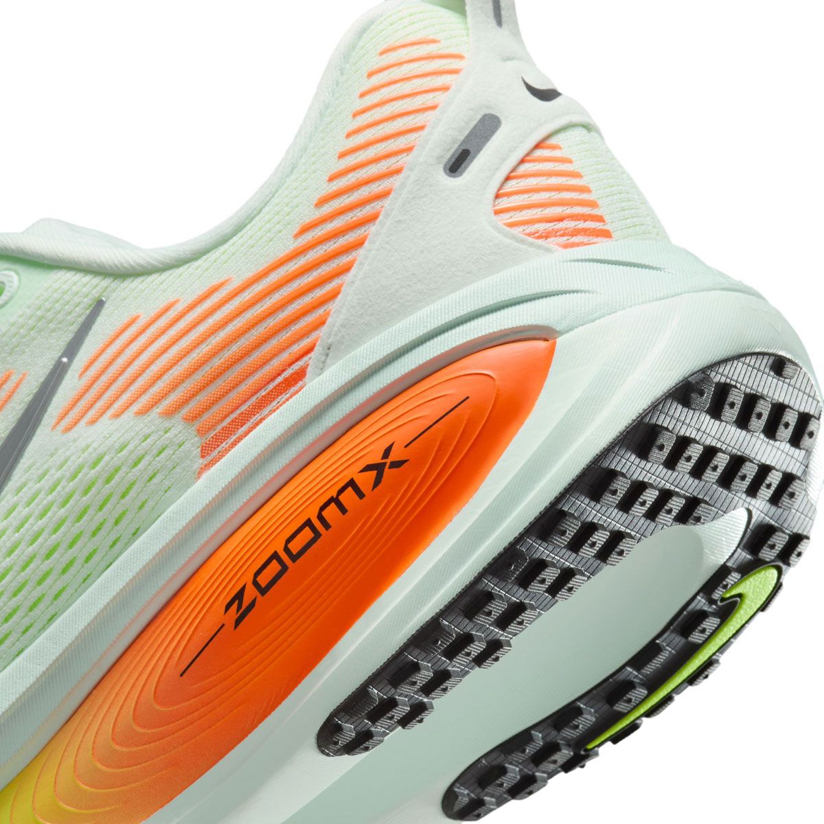 Nike Vomero 18 Mens Running Shoes