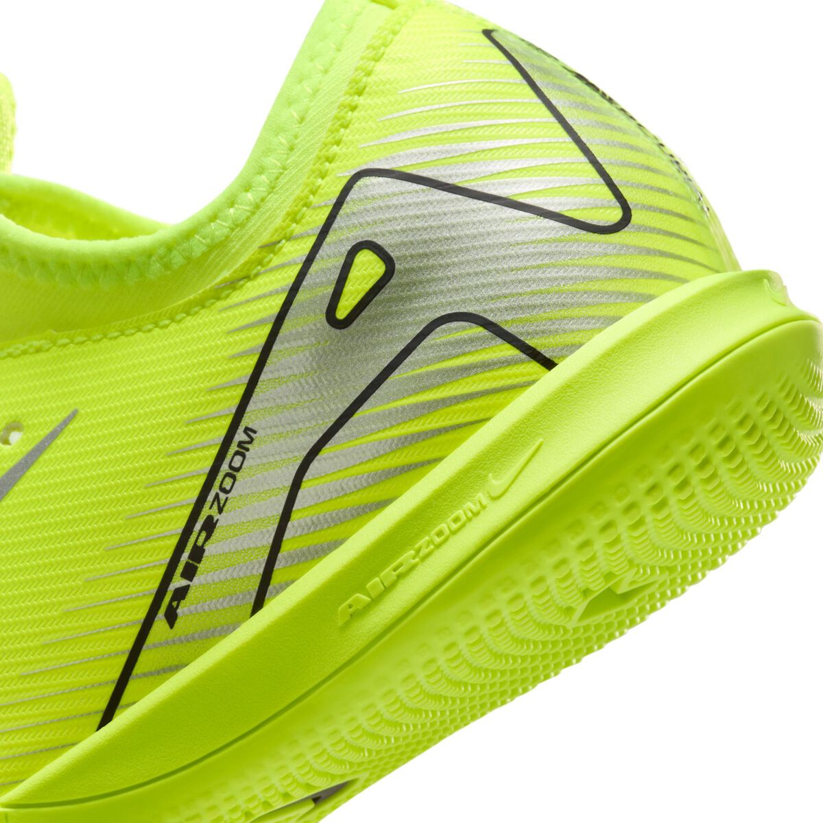 Nike Mercurial Vapor 16 Academy Kids Indoor Soccer Shoes