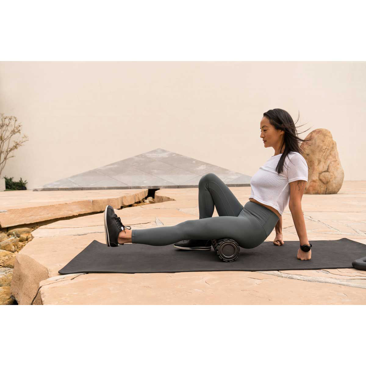 Theragun Wave Roller