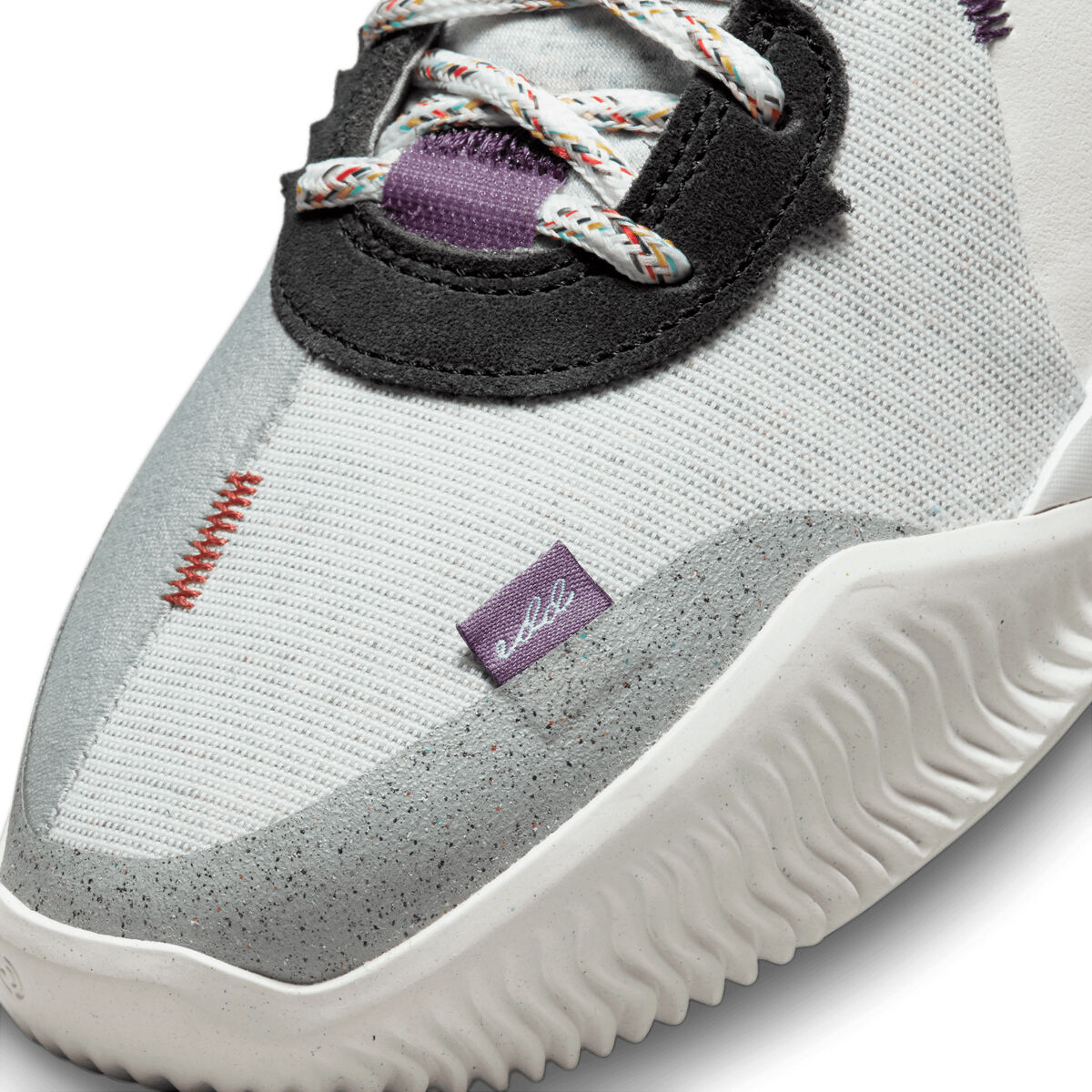 Nike Air Deldon Womens Basketball Shoes
