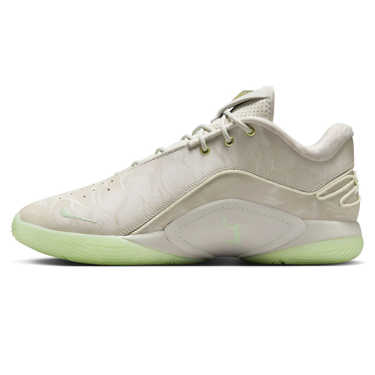Nike LeBron 22 Basketball Shoes
