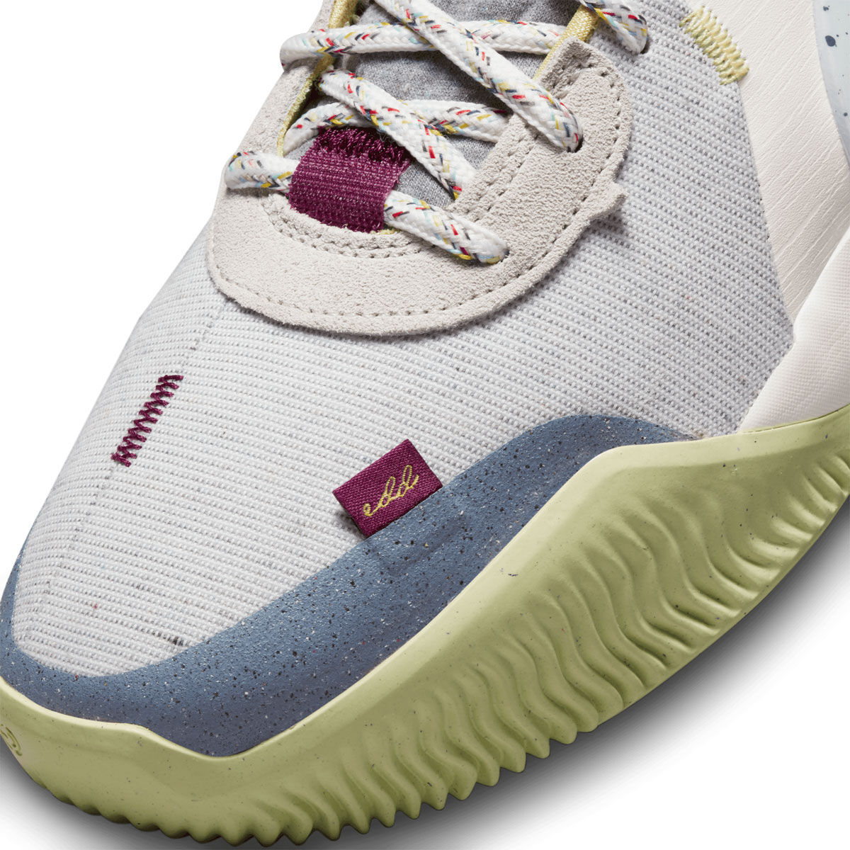 Nike Air Deldon Womens Basketball Shoes