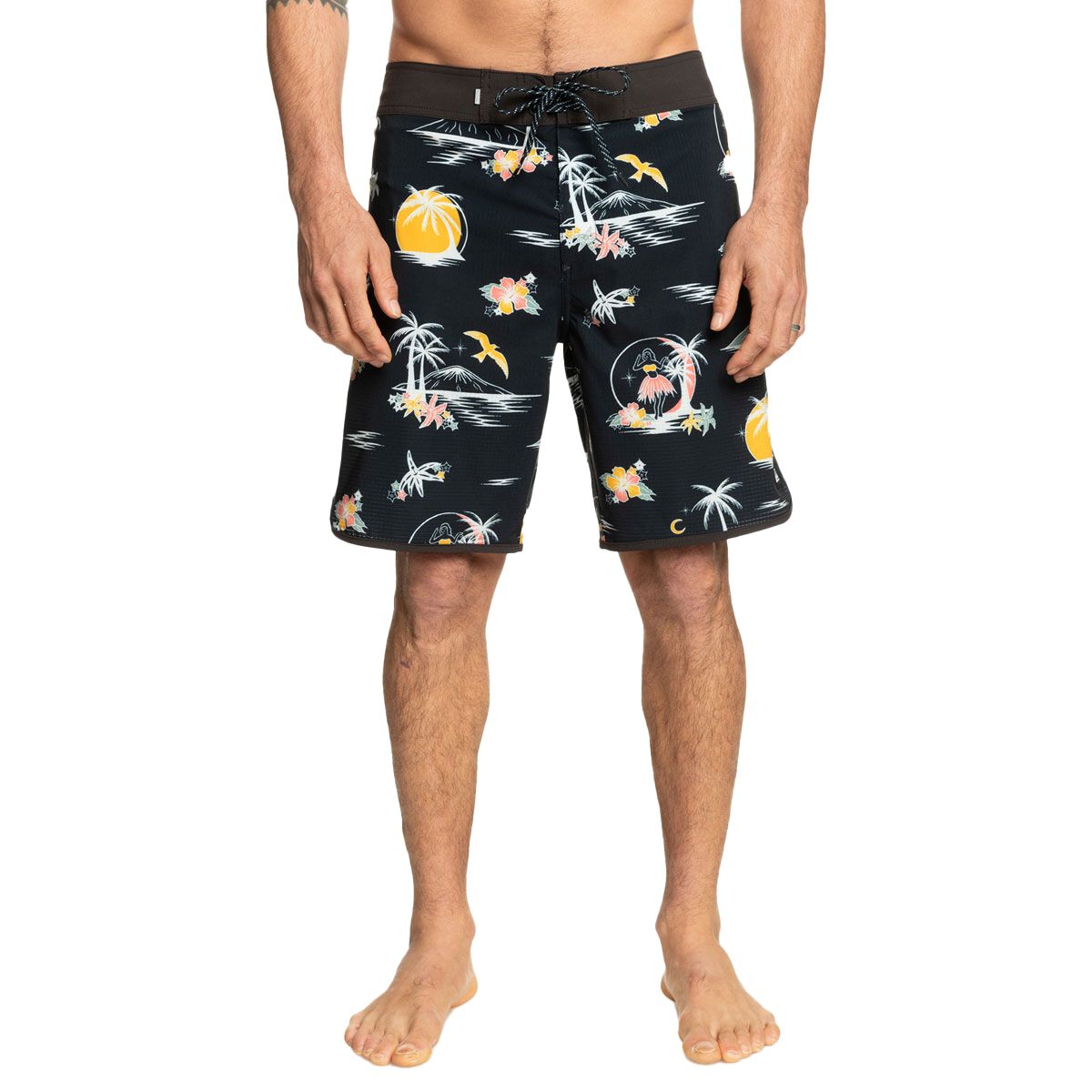 Quiksilver Mens Highline Scallop 19 Board Shorts