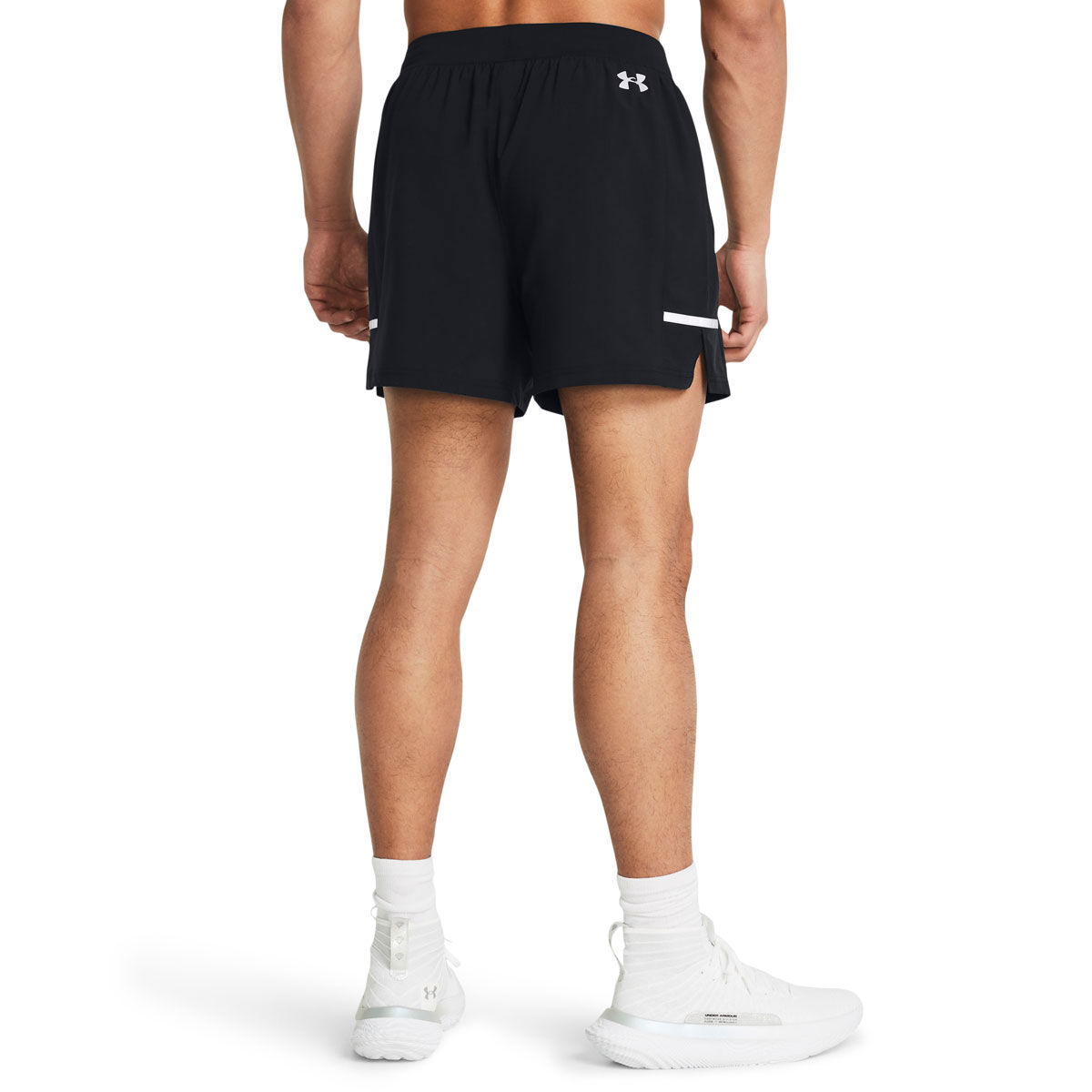 Under Armour Mens Baseline Elevated Basketball 5 inch Shorts