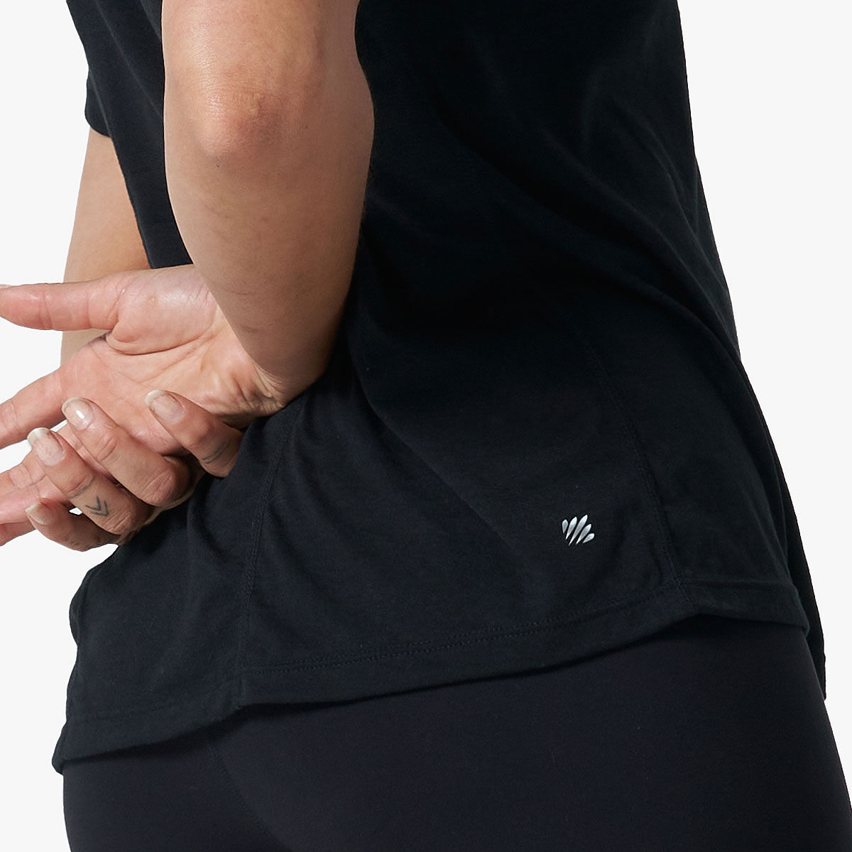 Ell/Voo Womens Essentials Relaxed Tee