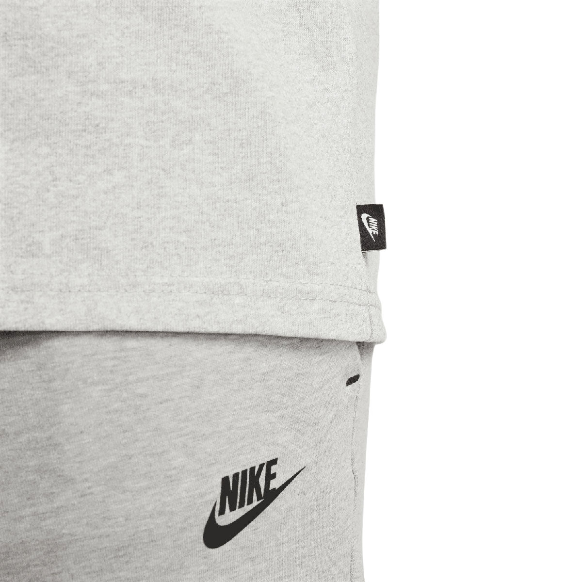 Nike Mens Sportswear Premium Essentials Heavyweight Tee