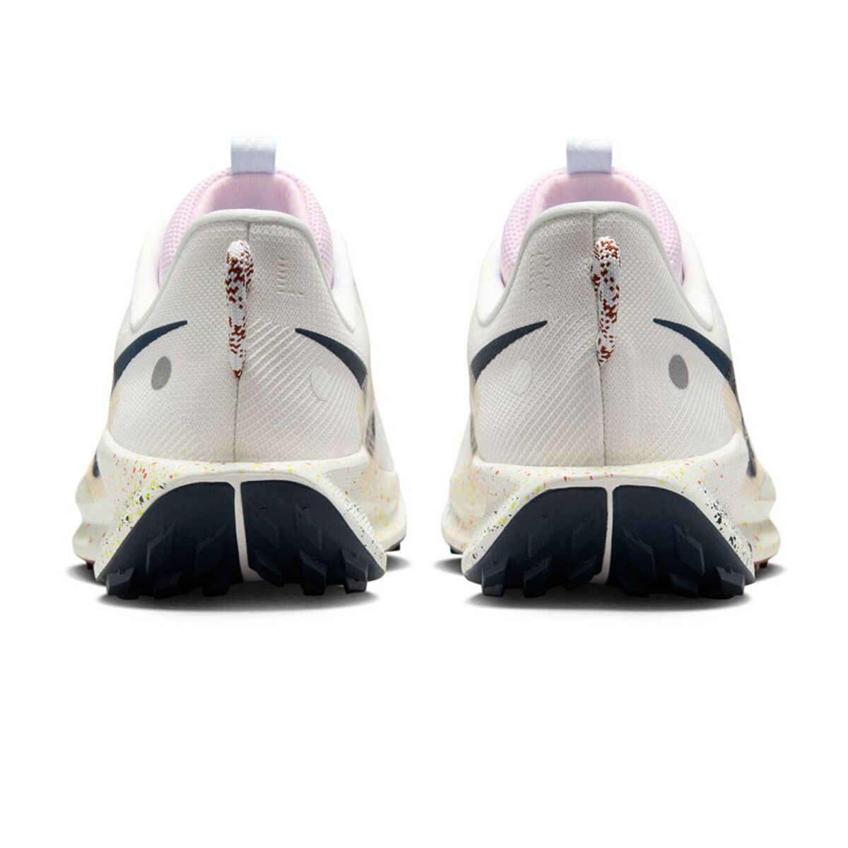 Nike Pegasus Trail 5 Mens Trail Running Shoes