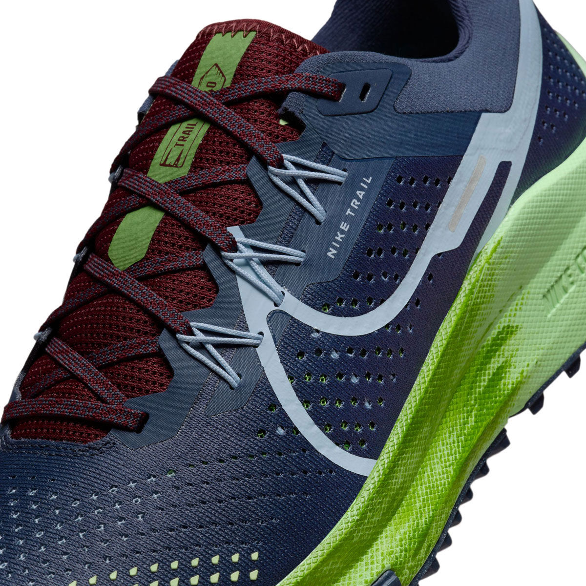 Nike Pegasus Trail 4 Mens Training Shoes