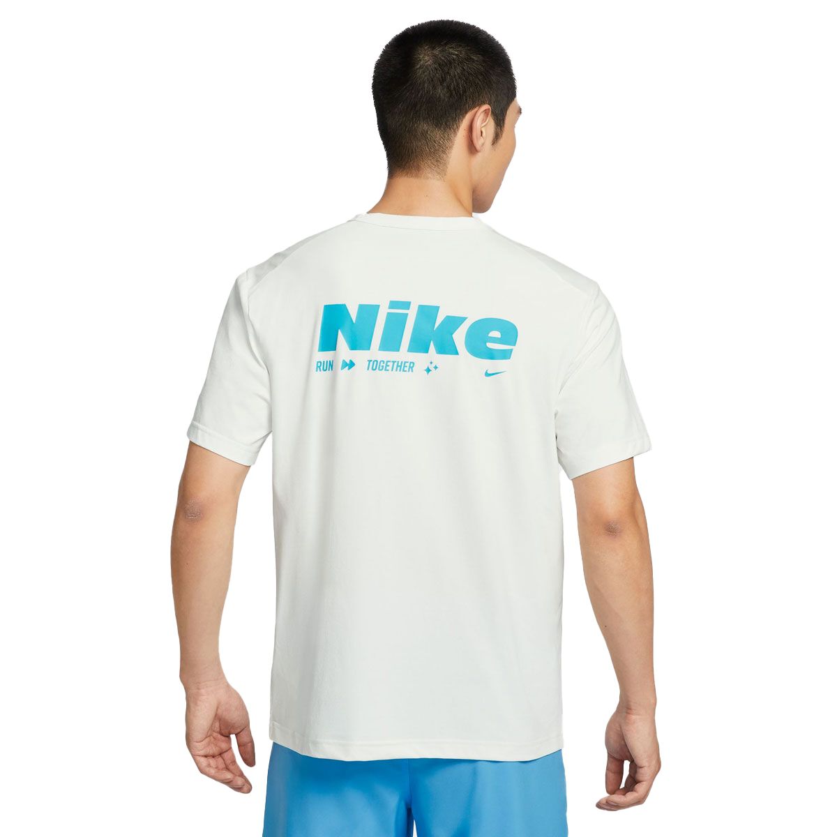 Nike Mens Hyverse Dri-FIT UV Versatile Graphic Training Tee