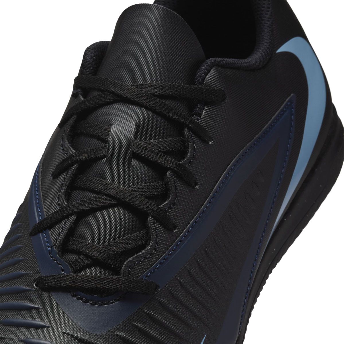 Nike Phantom 6 Low Club IC Football Boots