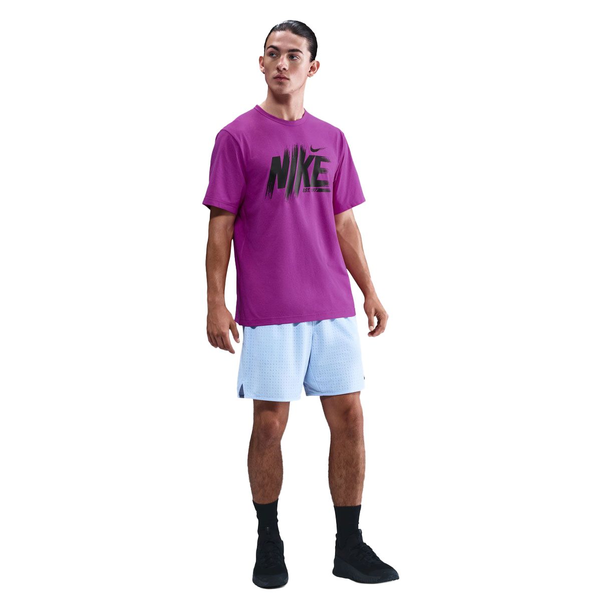 Nike Mens Hyverse Dri-FIT UV Versatile Graphic Training Tee