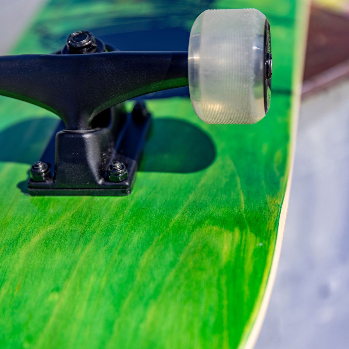 Tahwalhi Pro Ramp Green Spider Skateboard