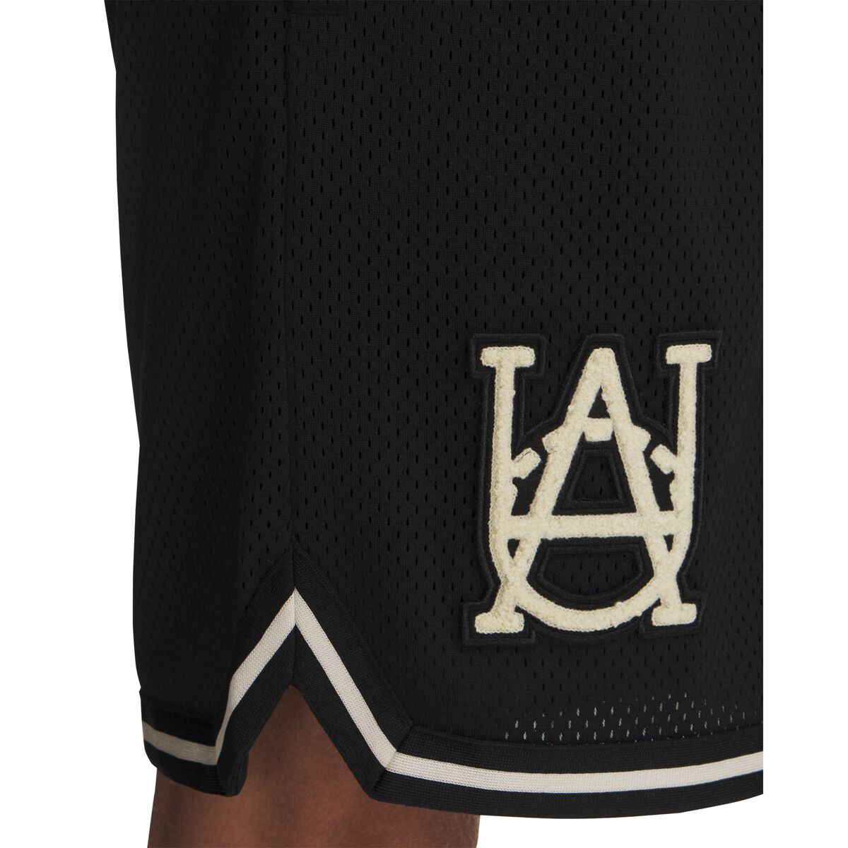 Under Armour Mens Courtside Hoops Shorts