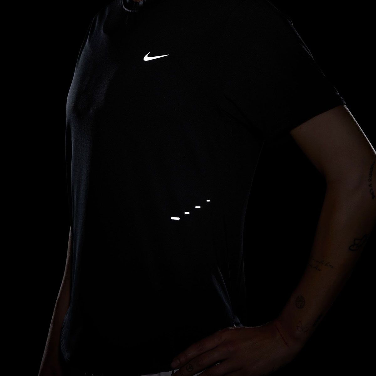 Nike Womens Swift Dri-FIT Short Sleeve Running Top