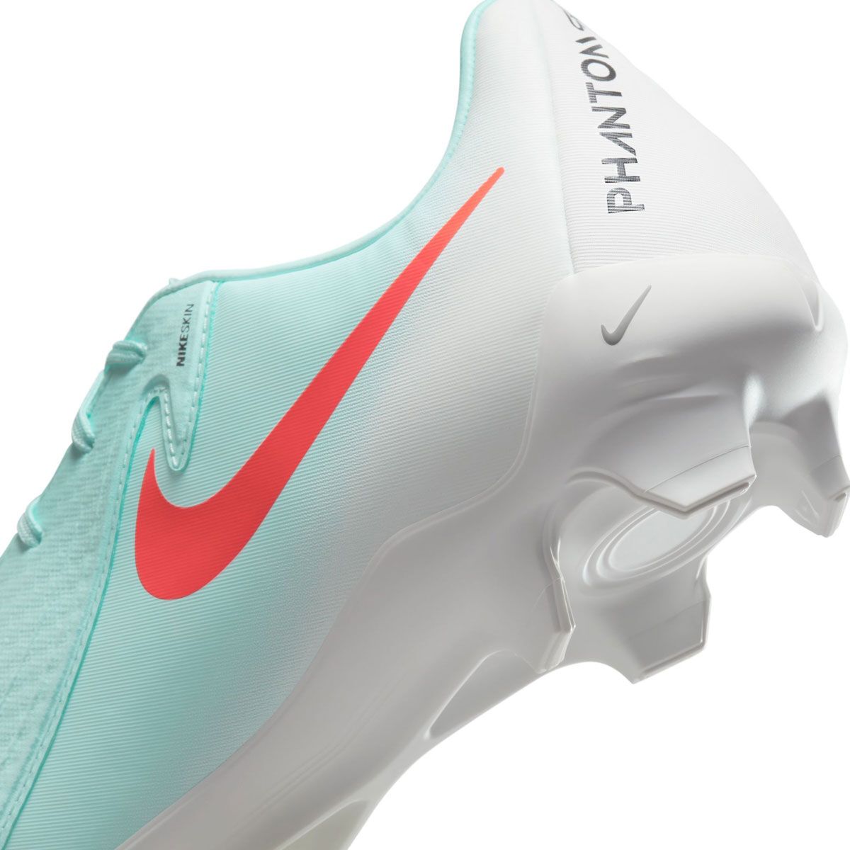 Nike Phantom GX 2 Academy Football Boots