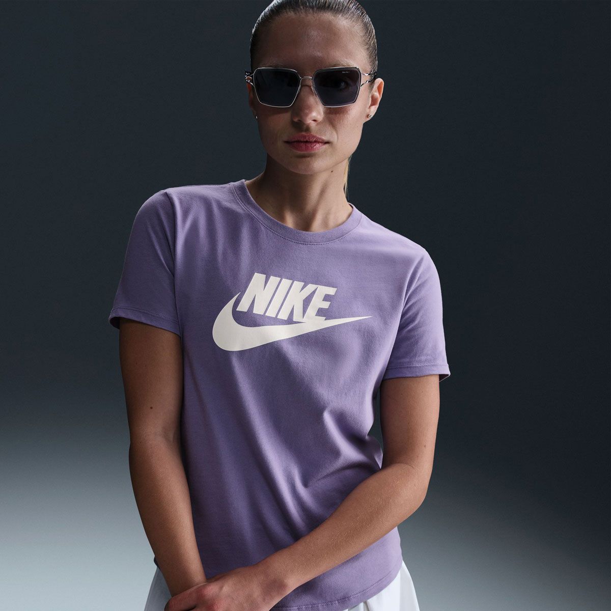 Nike Womens Sportswear Club Essentials Logo Tee