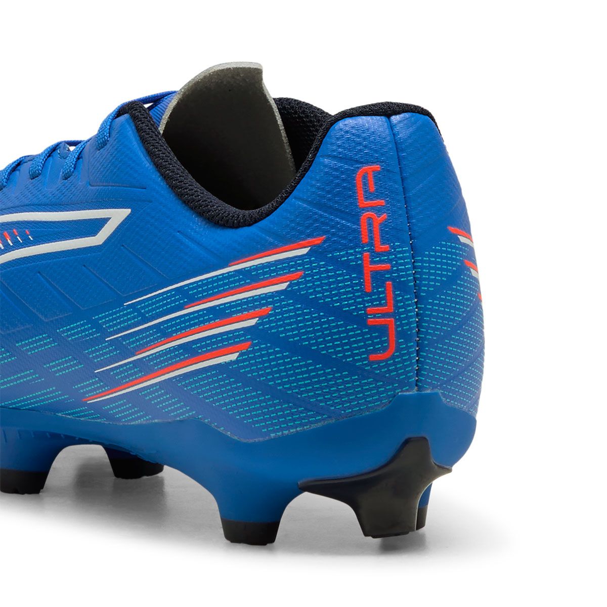 Puma Ultra 6 Play FG/AG Football Booots