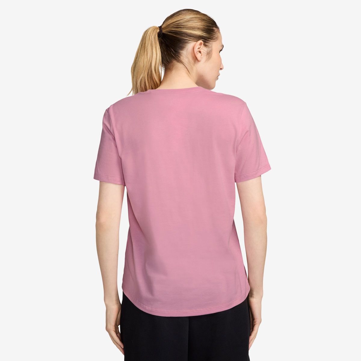Nike Womens Sportswear Club Essentials Tee