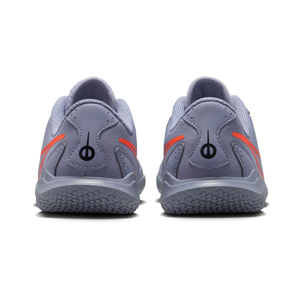 Nike Jr. Tiempo Legend 10 Club Kids Indoor/Court Low-Top Football Boots