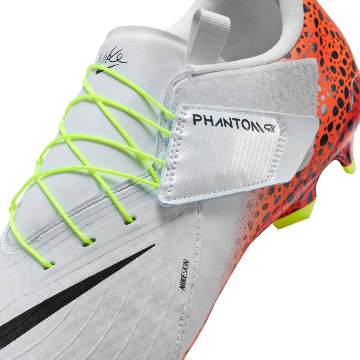 Nike Phantom GX 2 Academy EasyOn Football Boots